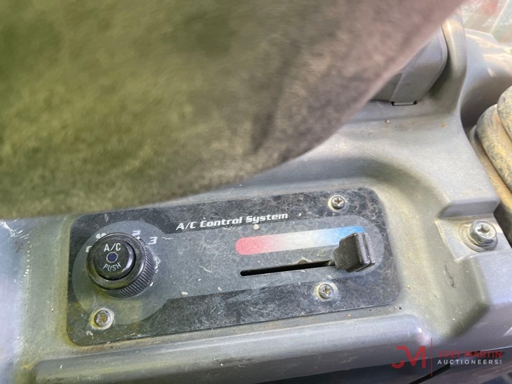 kubota-svl95-2s-image-17