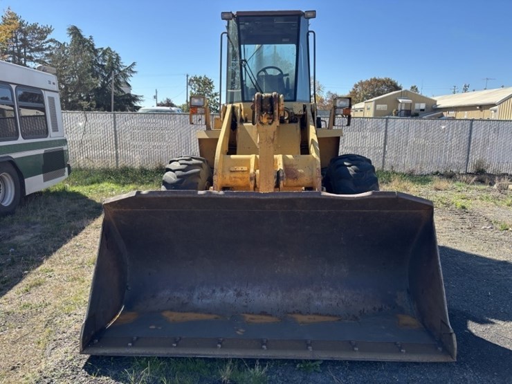 1990-case-621zf-image-8
