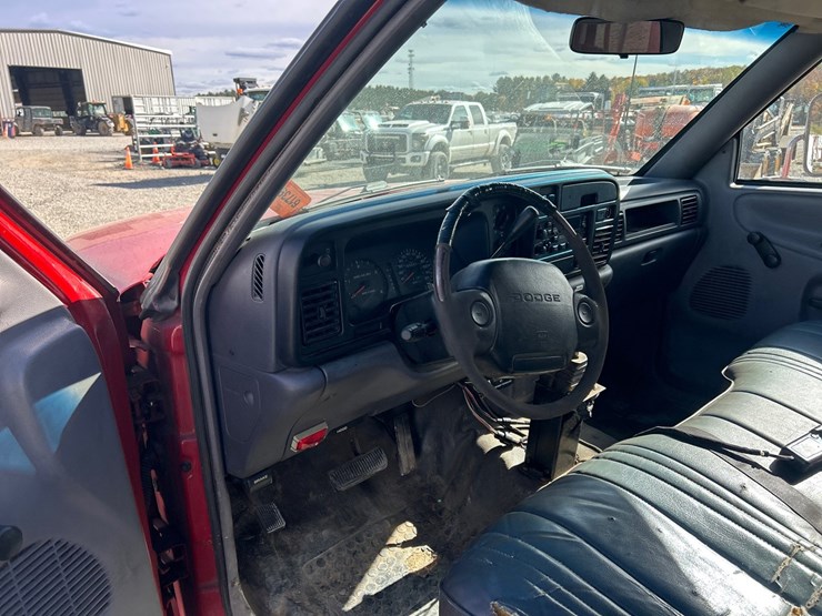 1997-dodge-3500-image-48