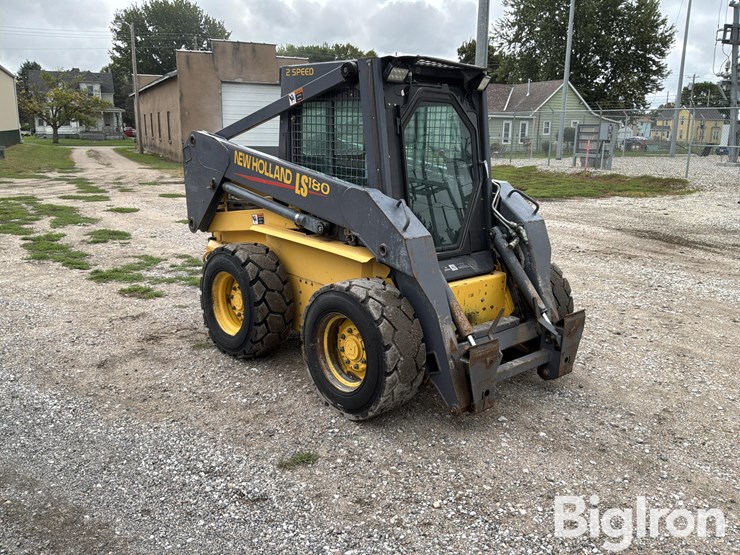 2006-new-holland-ls180-image-3