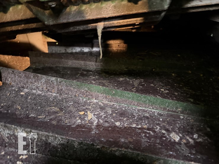 2011-john-deere-9770-sts-image-25
