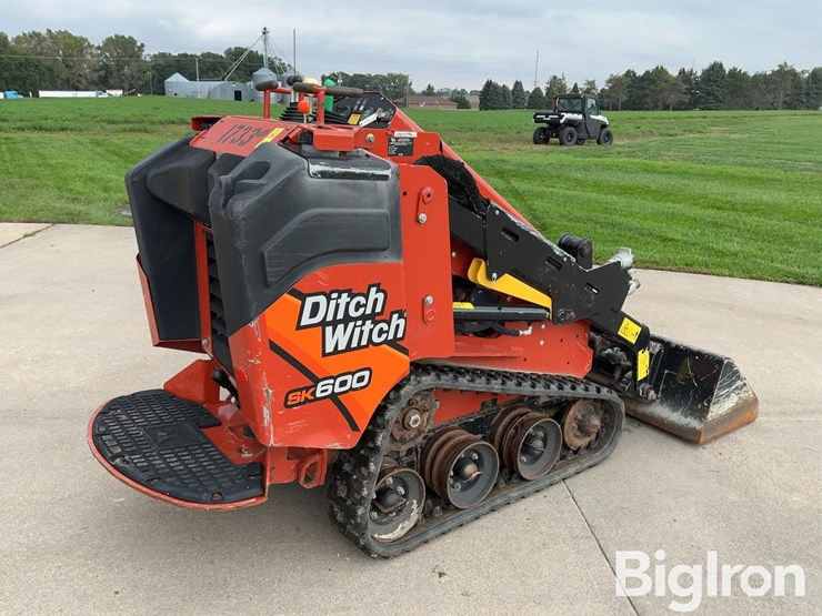 2024-ditch-witch-sk600-image-5