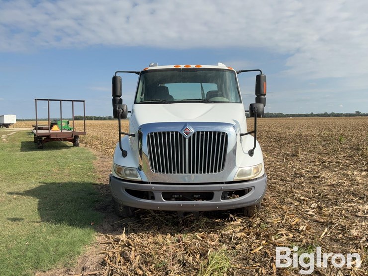 2011-international-transtar-8600-image-2