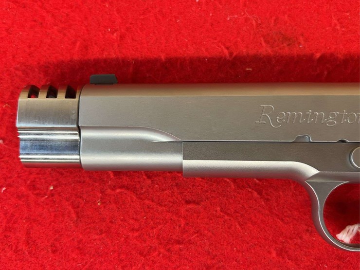 remington-model-1911-r1s-.45-acp-semiauto-pistol-image-9
