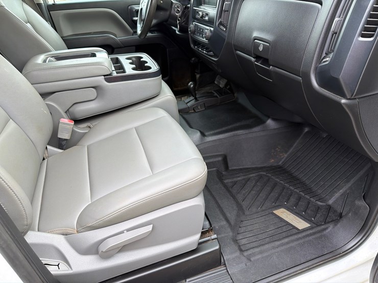 2019-chevrolet-silverado-1500-image-74
