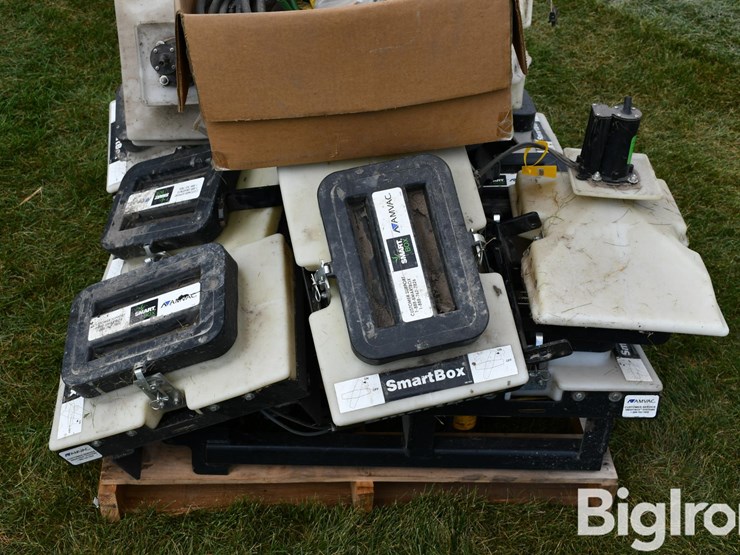 pallet-of-smart-boxes-image-10