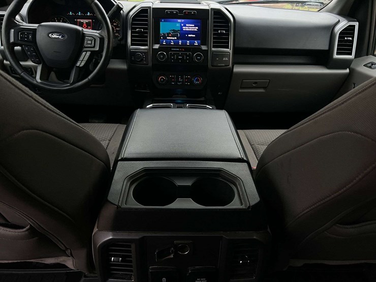 ford-f150-xlt-image-28