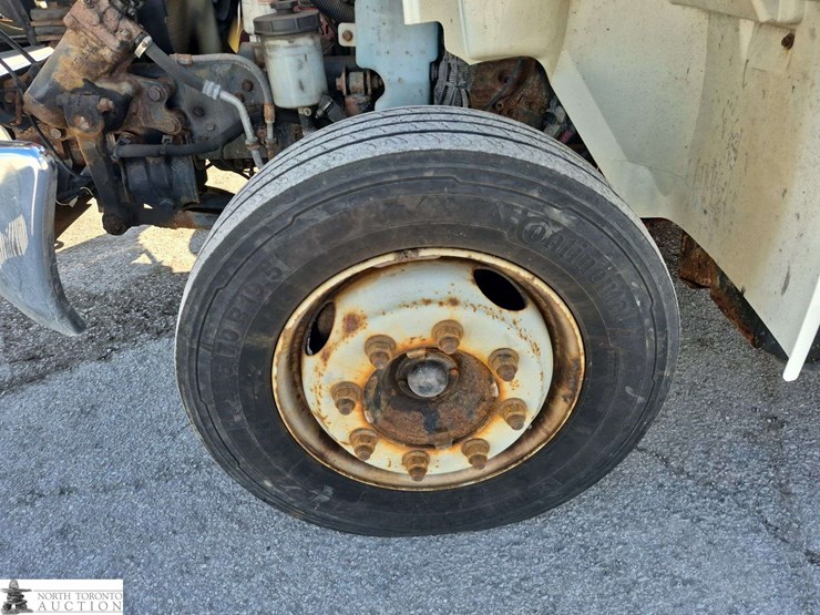2017-international-durastar-4300-image-19