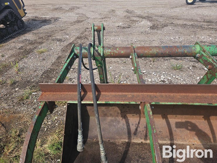 john-deere-158-image-13