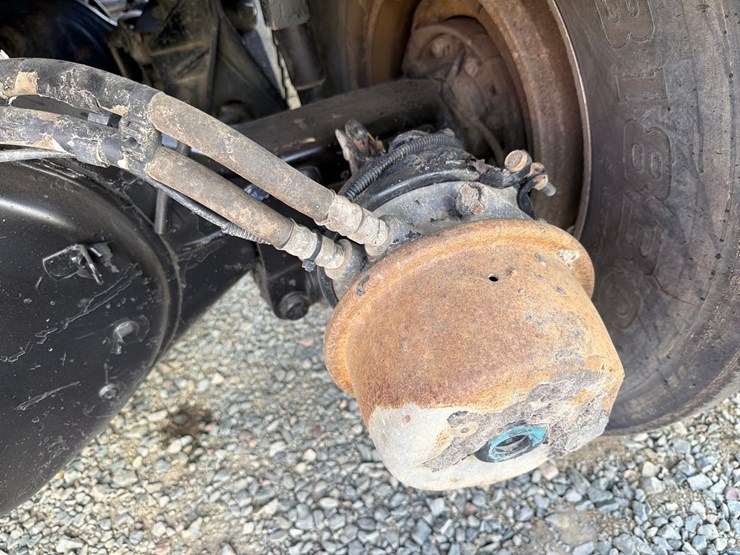 2016-kenworth-t880-image-30