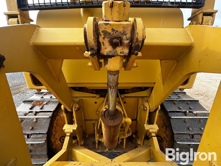 caterpillar-d6c-image-20