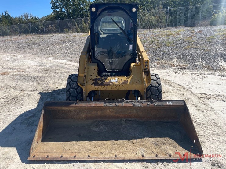 2019-caterpillar-272d3-image-8