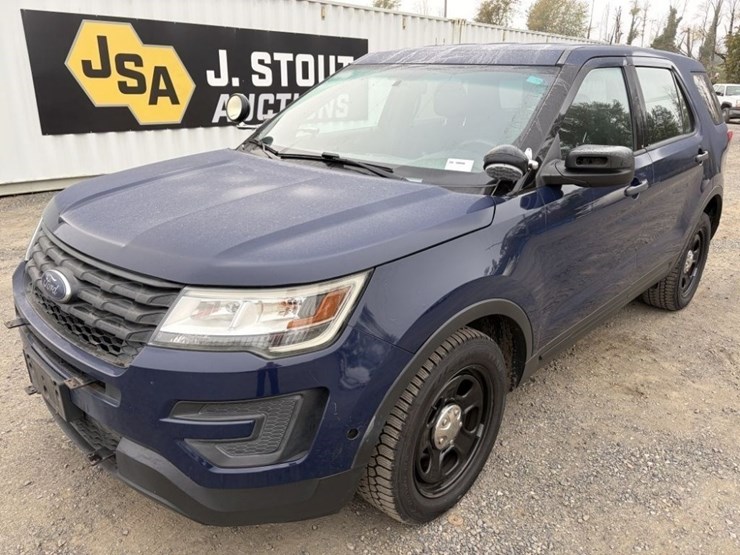 2017-ford-explorer-image-1