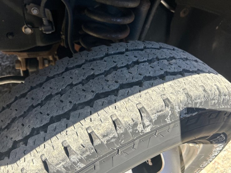 2011-ford-f350-image-74