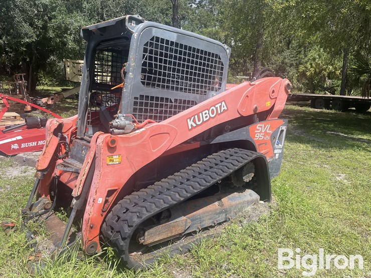 2019-kubota-svl95-2s-image-1