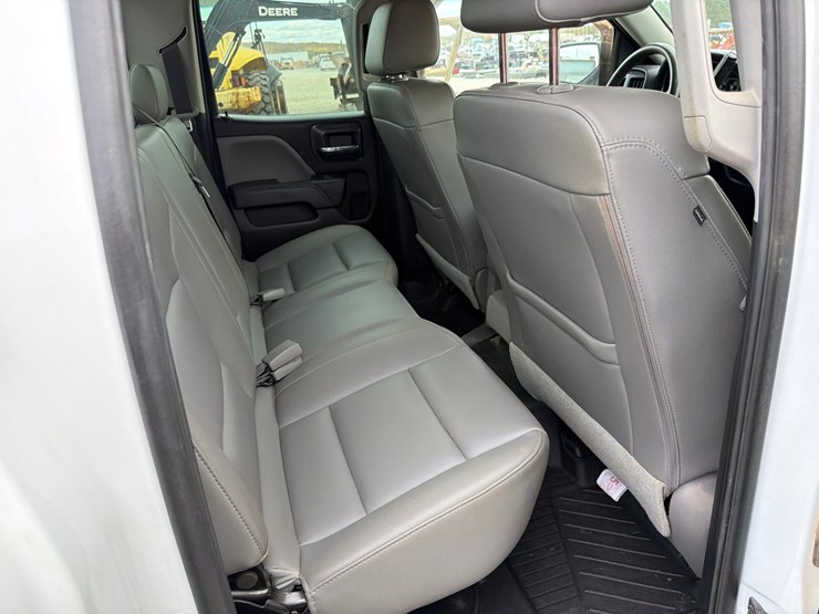 2019-chevrolet-silverado-1500-image-71