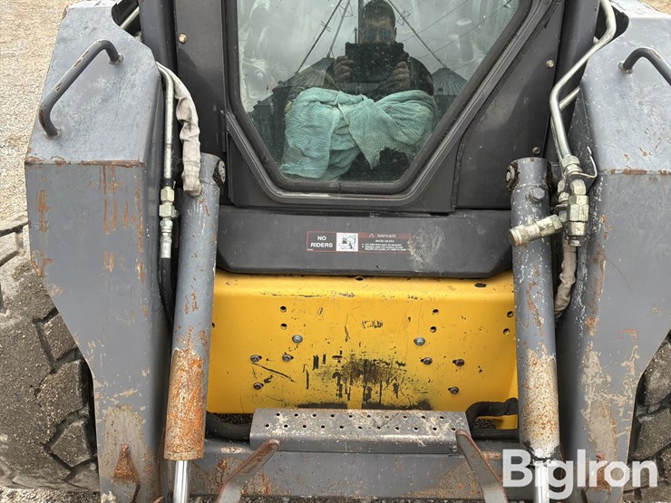 2006-new-holland-ls180-image-20
