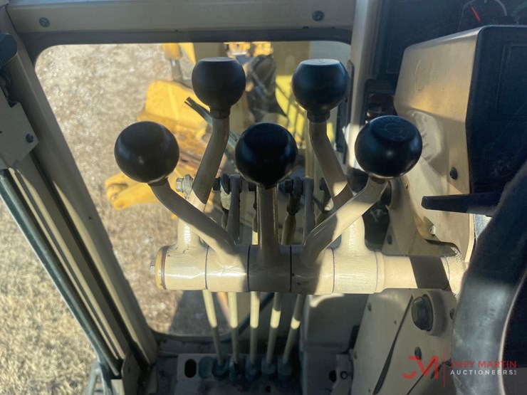 2007-caterpillar-140h-image-21