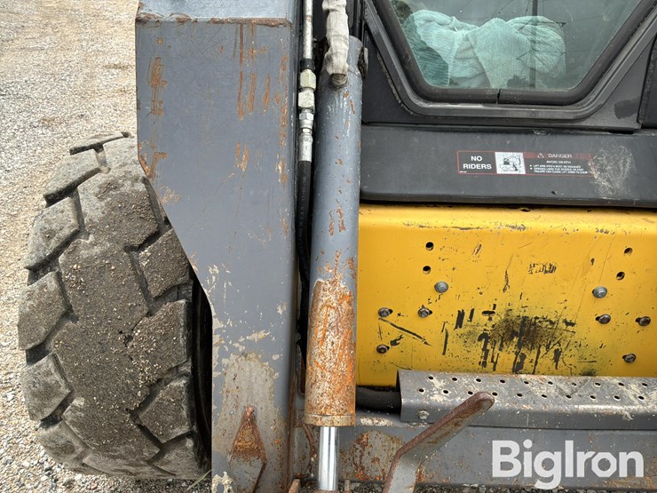 2006-new-holland-ls180-image-16
