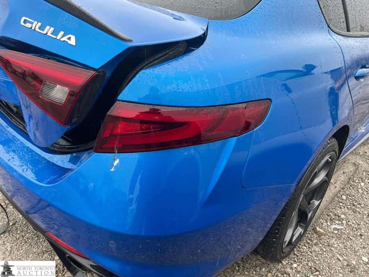 non-operable-2018-alfa-r-giulia-quadrifogli-image-15