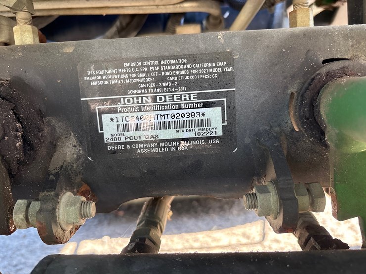 2021-john-deere-2400-image-14