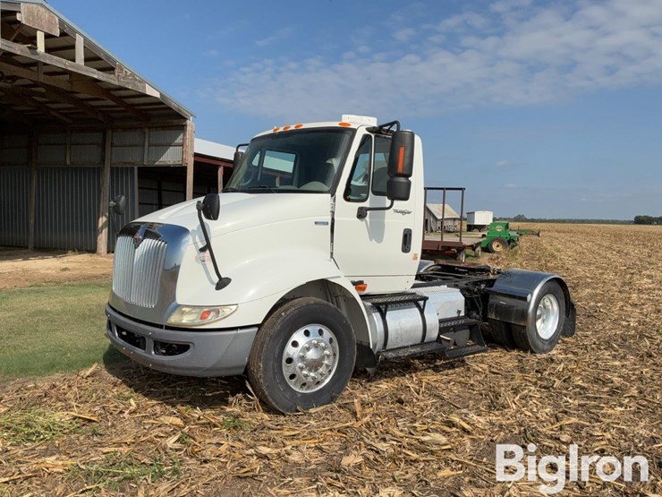 2011-international-transtar-8600-image-1