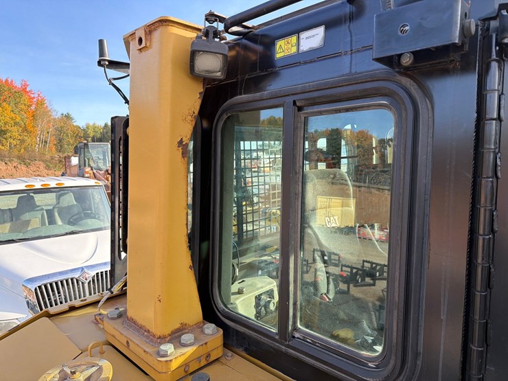 caterpillar-d6t-lgp-image-72