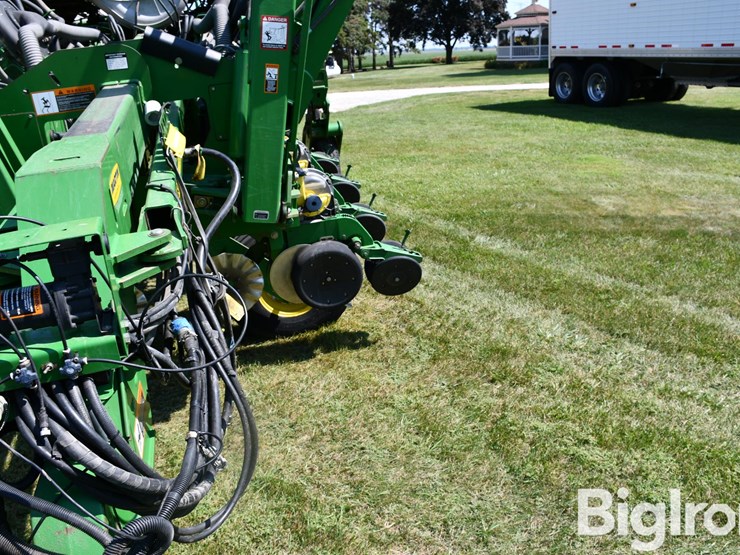2009-john-deere-1790-ccs-image-14