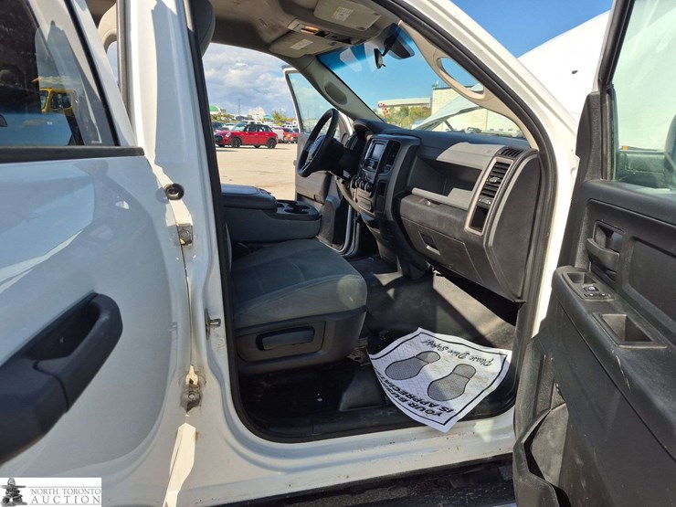 2017-dodge-1500-image-34