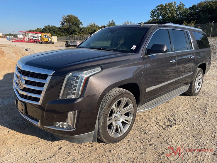 2015-cadillac-escalade-image-7