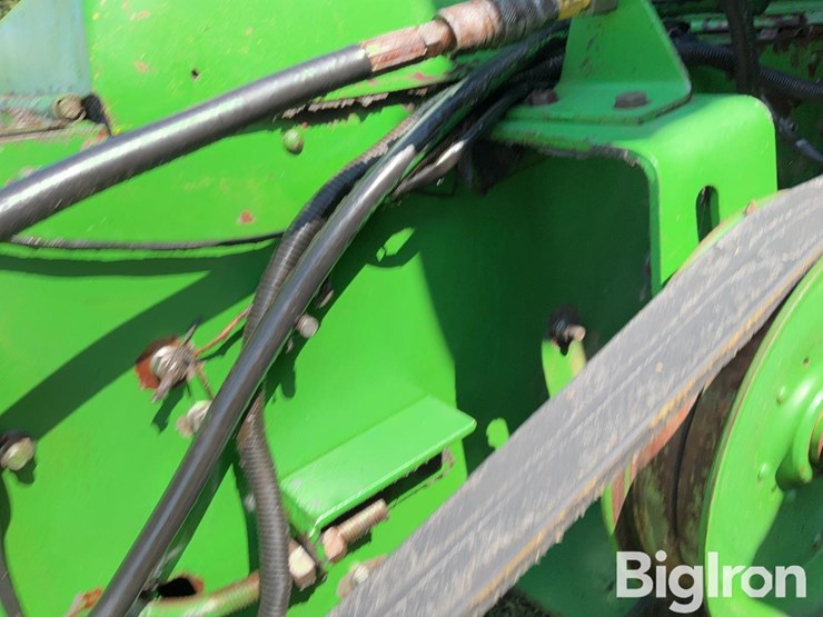 1987-john-deere-7720-titan-ii-image-17