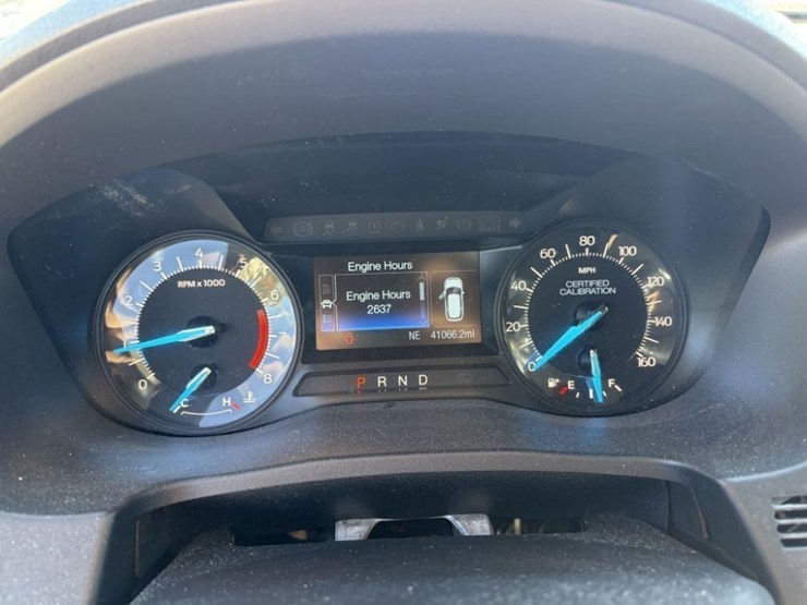 2018-ford-explorer-image-24