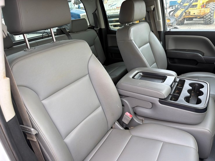 2019-chevrolet-silverado-1500-image-77