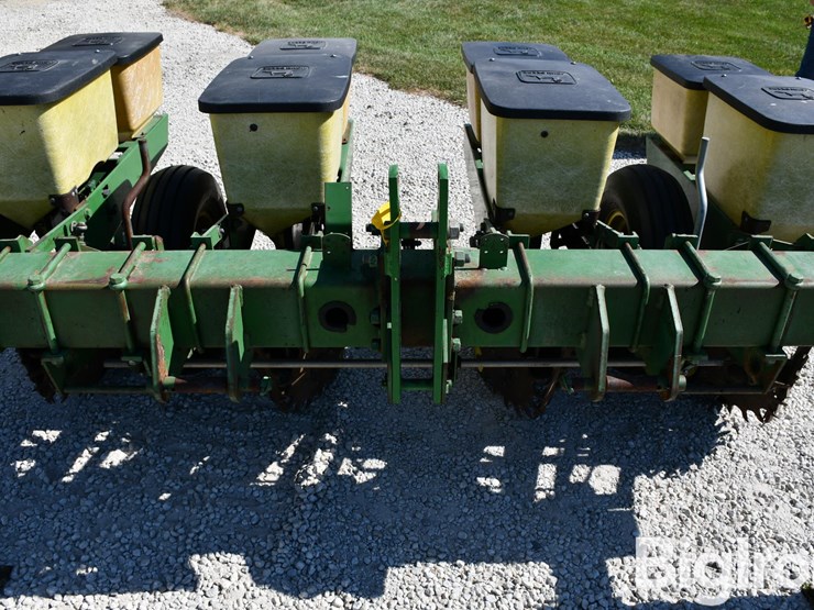 john-deere-7100-image-9