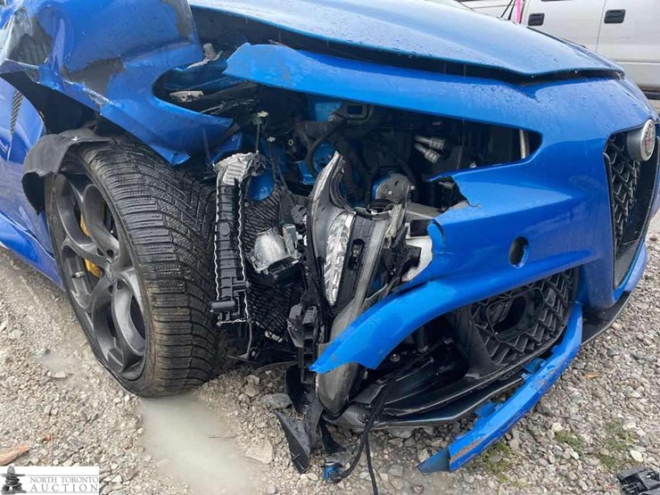 non-operable-2018-alfa-r-giulia-quadrifogli-image-28