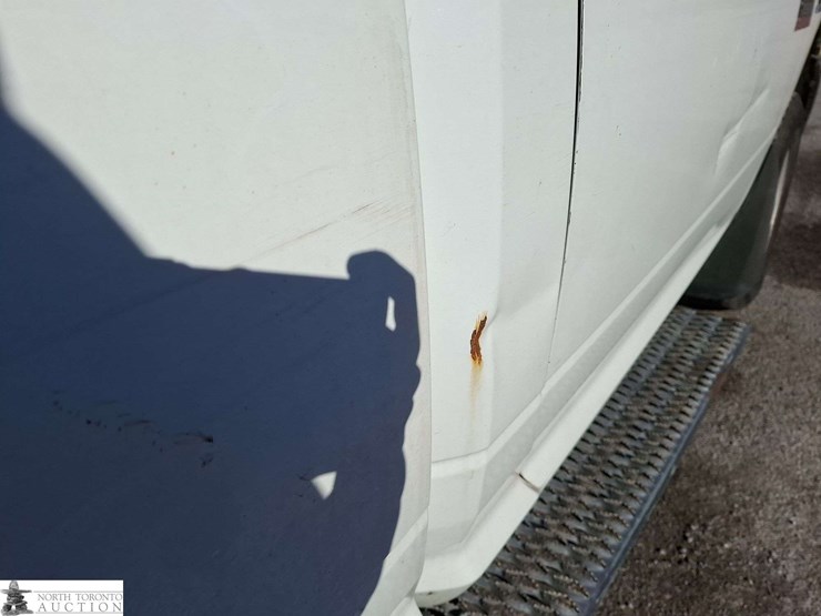 2012-dodge-2500-image-22