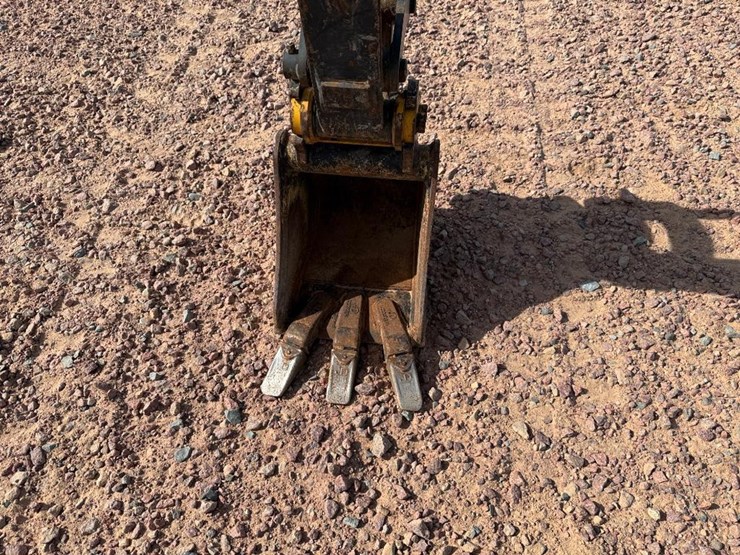 deere-17g-image-27