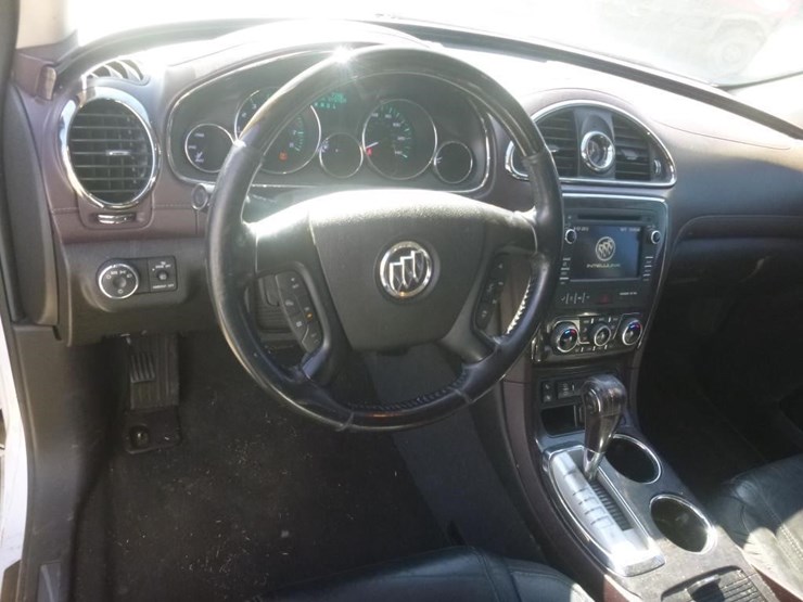 2016-buick-enclave-image-11