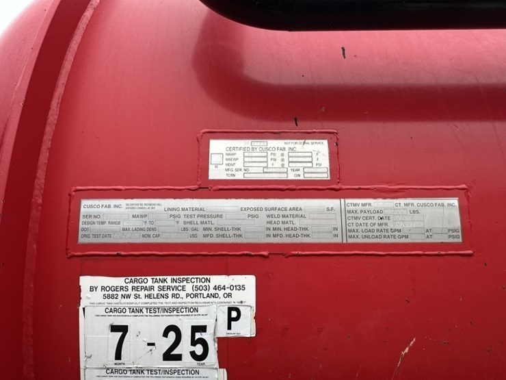2011-peterbilt-365-image-20