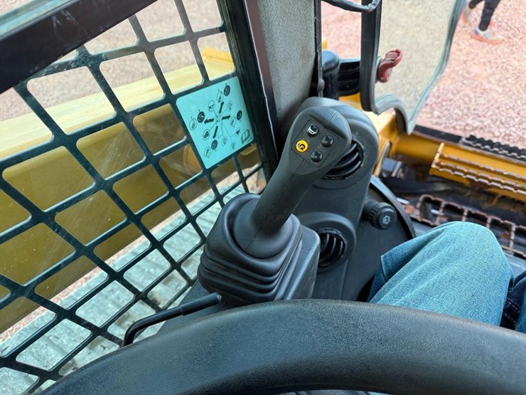 caterpillar-299d3-image-35