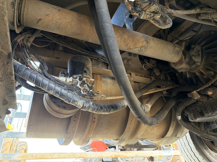 2016-kenworth-t880-image-63