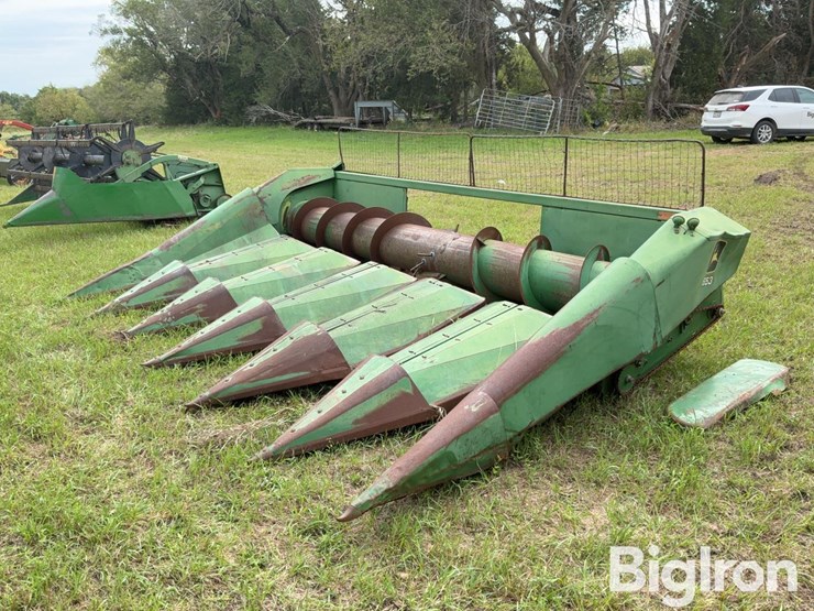 john-deere-653-image-1