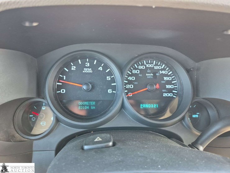 2012-chevrolet-silverado-1500-image-11