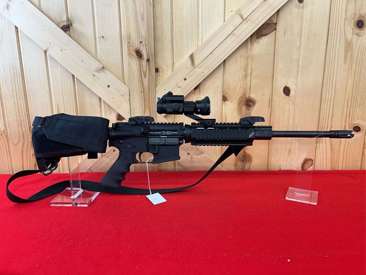 spike's-tactical-model-sl-15-.223-semiauto-rifle-image-4