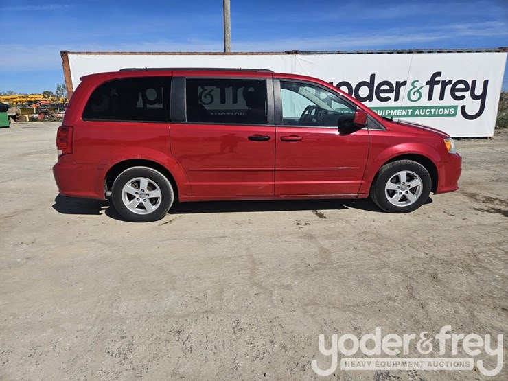 2012-dodge-grand-caravan-image-6