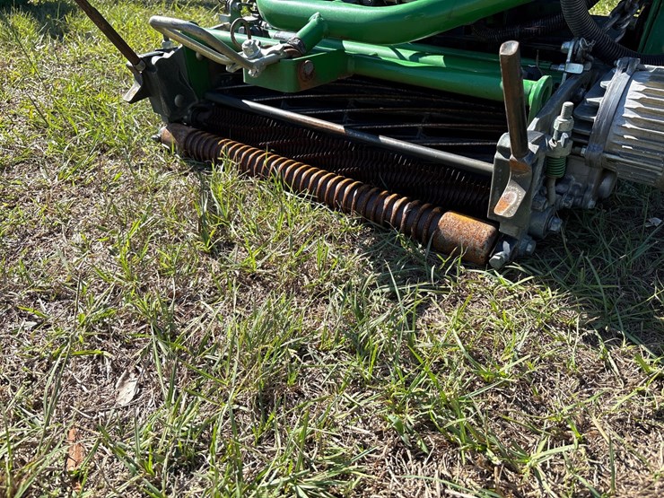 john-deere-11-image-10