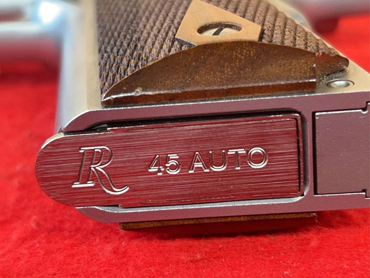 remington-model-1911-r1s-.45-acp-semiauto-pistol-image-10