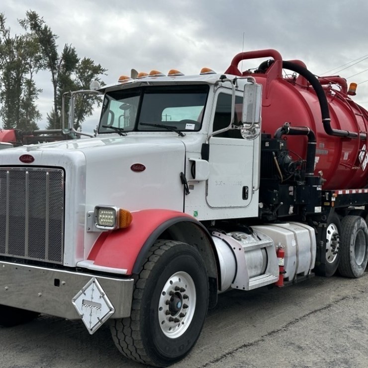 2011 PETERBILT 365