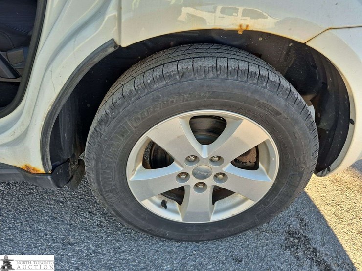 2013-dodge-journey-image-25