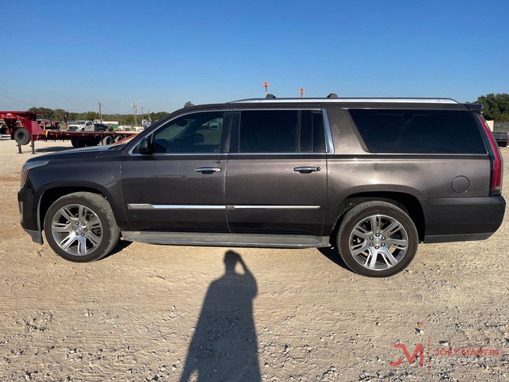 2015-cadillac-escalade-image-6